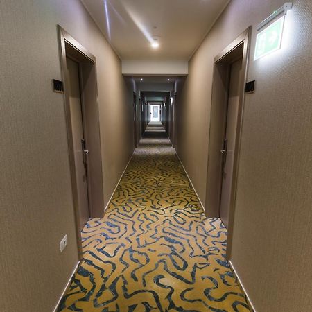 Martinie Nedei Hotel&Spa Transalpina מראה חיצוני תמונה