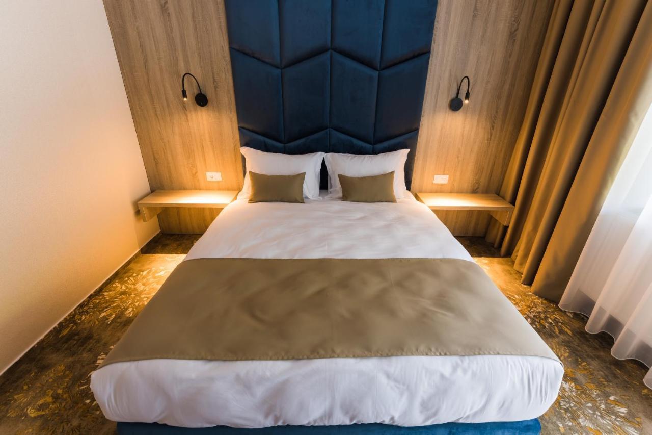 Martinie Nedei Hotel&Spa Transalpina מראה חיצוני תמונה