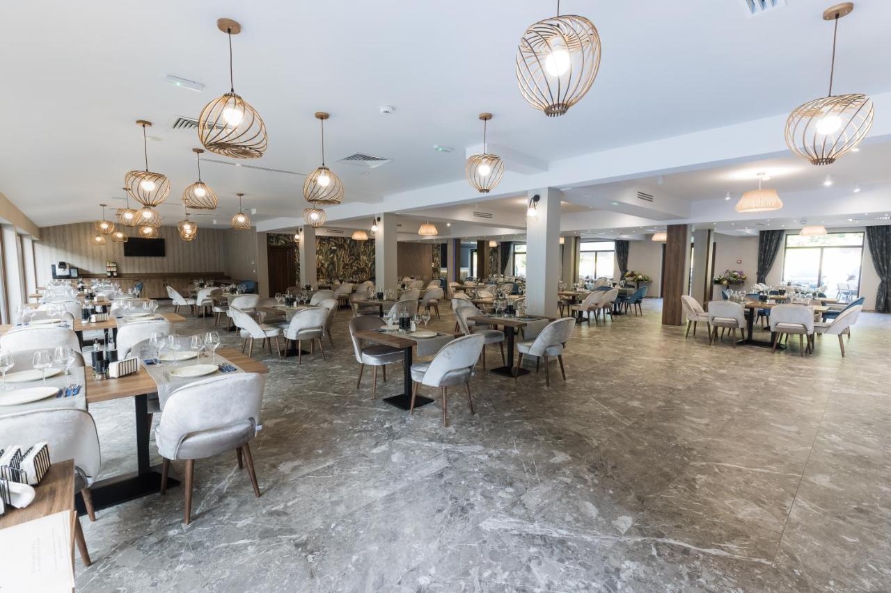 Martinie Nedei Hotel&Spa Transalpina מראה חיצוני תמונה