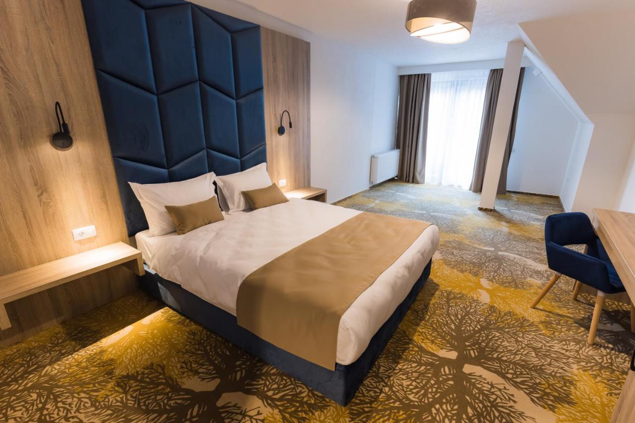 Martinie Nedei Hotel&Spa Transalpina מראה חיצוני תמונה