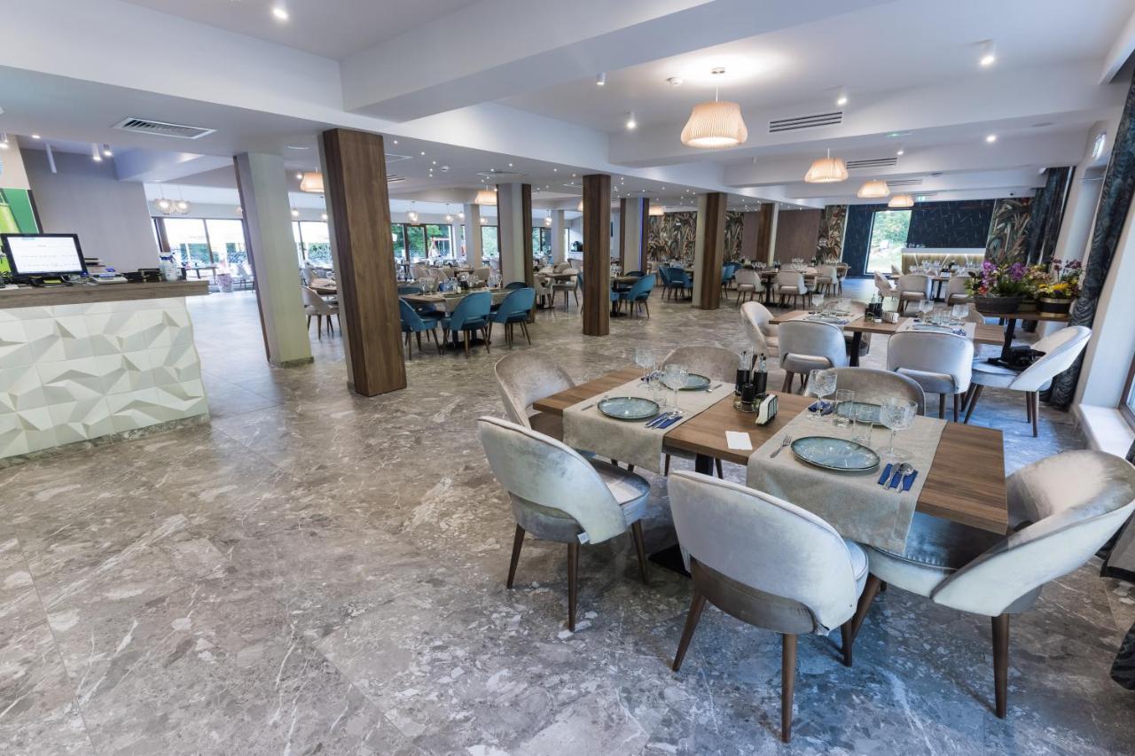 Martinie Nedei Hotel&Spa Transalpina מראה חיצוני תמונה