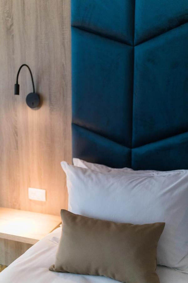 Martinie Nedei Hotel&Spa Transalpina מראה חיצוני תמונה